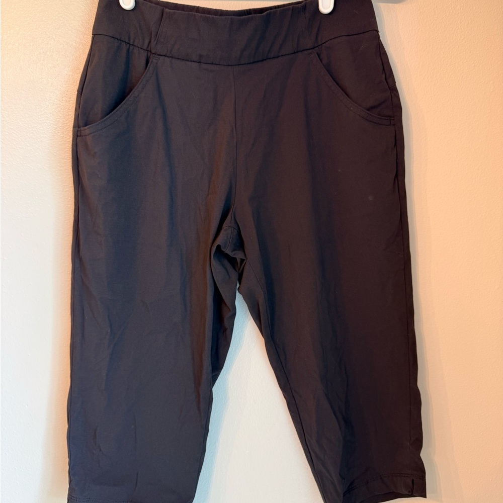 Columbia Black Capris Women’s Stretch Pull-On Pants